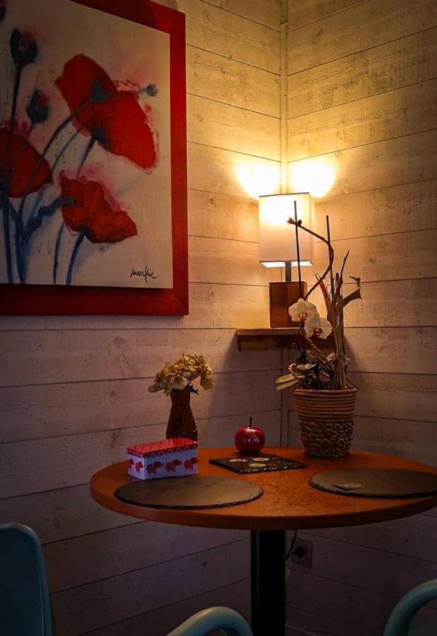 Oe Taoe Hotel Ardres Екстериор снимка